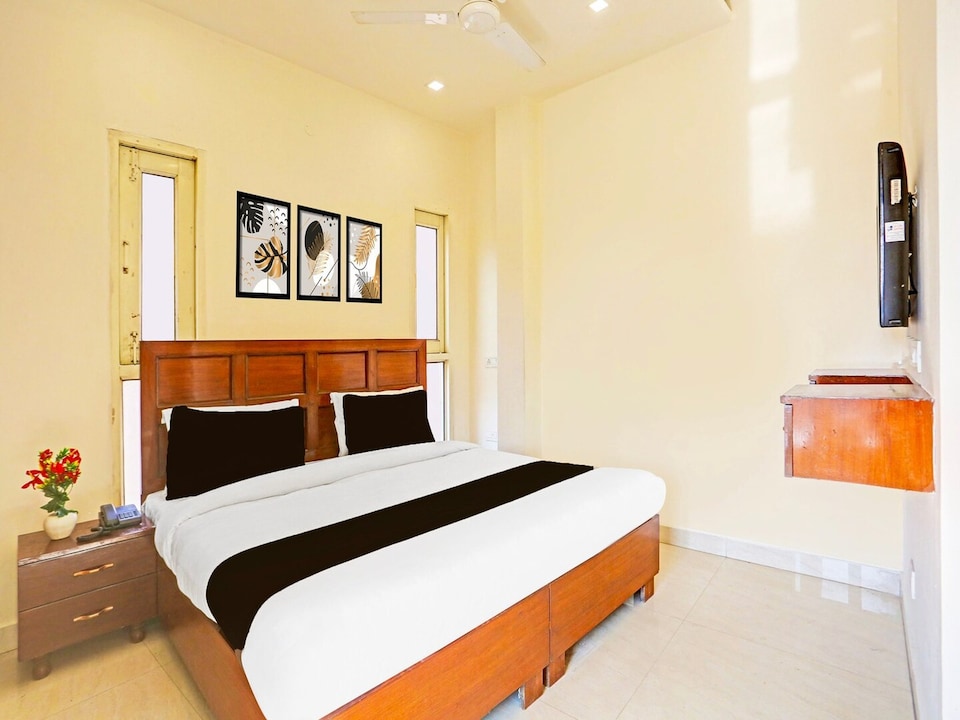 Classic Sector 45 Manyavar, Chandigarh