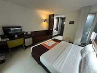 Deluxe City Stay  Near Airport Link & Transport