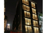 Modern Twin Getaway  Quick Access to the City