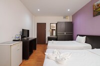 Stylish Twin Great for Friends Nr Khaosan Park