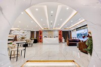 Modern Twin Haven  Central Bangkok Base