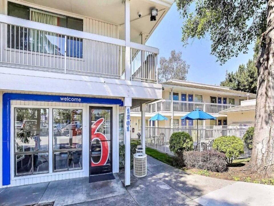 Cozy 2 Beds,Free Wifi,Free Parking, Oakland
