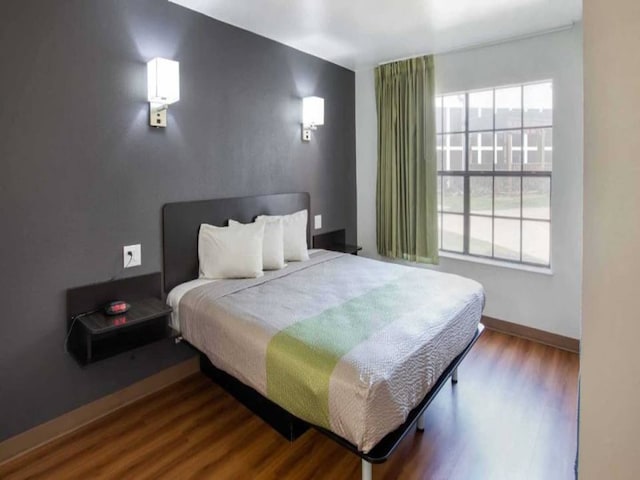 1 King Bed  Suite Smoking Sofa-Bed