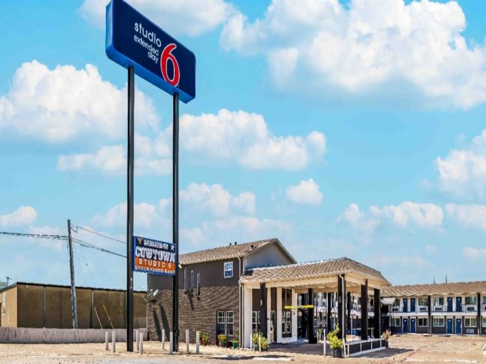 Cozy King Bed|Free Parking & Wifi, Fort Worth