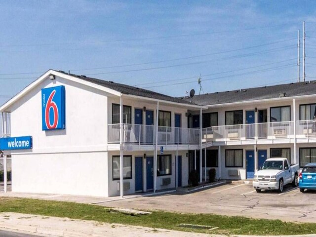 Motel 6 Fort Worth, TX - North_2DS_US_DLS146