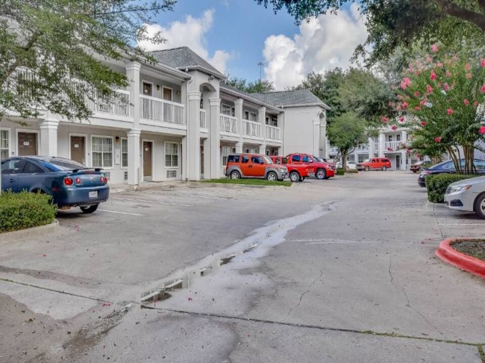 Spacious 2-Bed Queen|Pool|Free Wifi, Houston