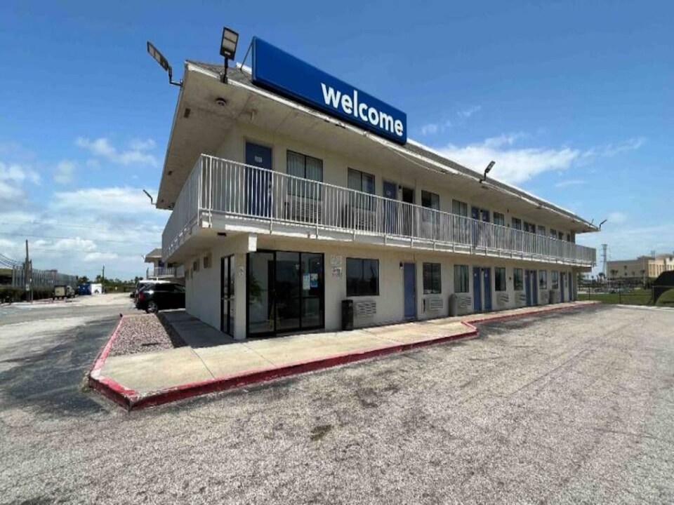 Cozy 2-bed ADA Room|Pool|Free Wifi, Galveston