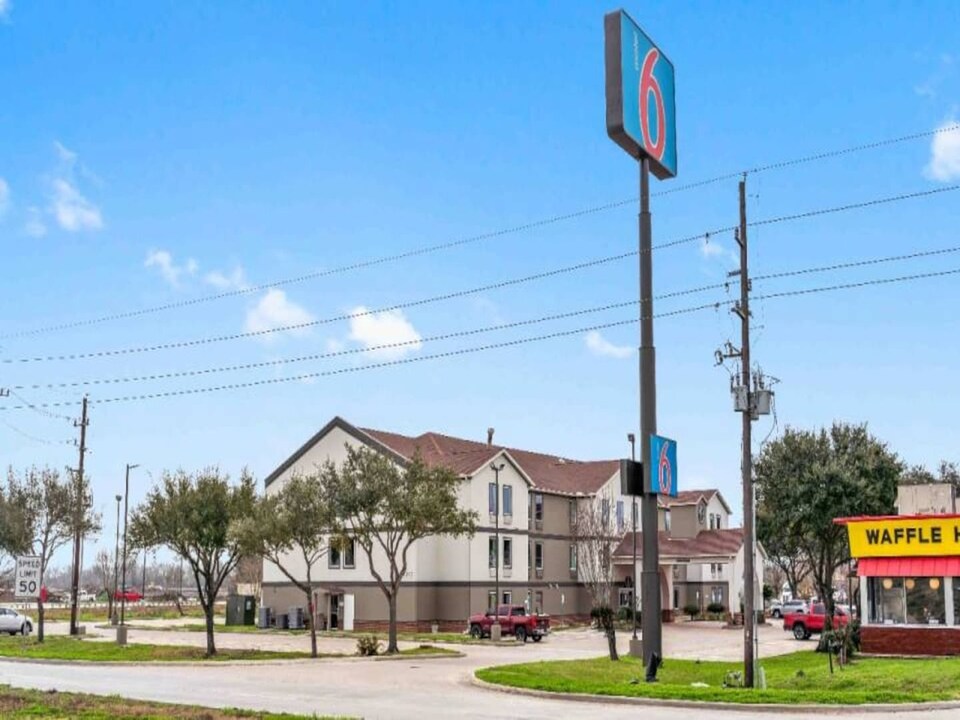 Spacious 2-bed Fridge|Free Parking, Rosenberg