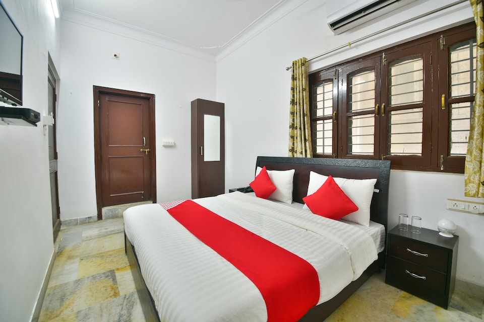 OYO 71695 Hotel Shri Niwas, Goverdhan Sagar, Udaipur