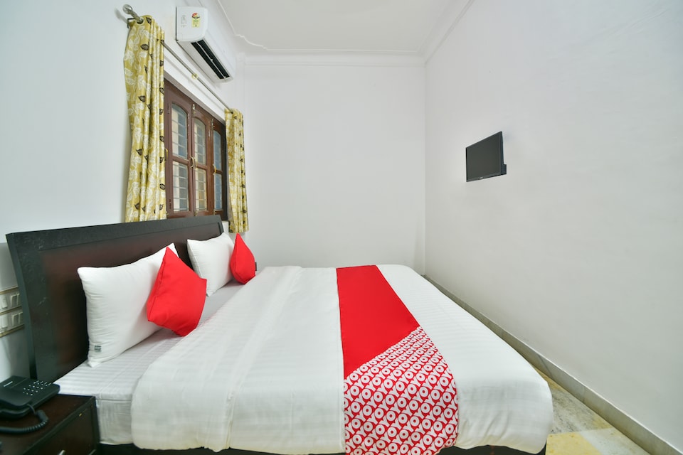 OYO 71695 Hotel Shri Niwas, Goverdhan Sagar, Udaipur
