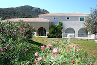 Villa in Algajola bij Groot Strand