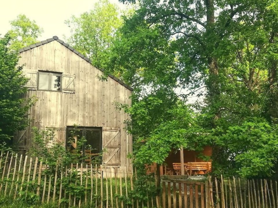 Chalet en Ardenas cerca de Durbuy y senderos, Érezée