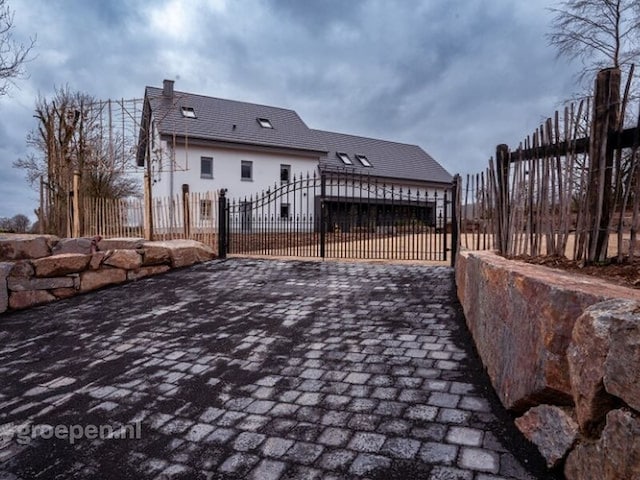 Villa in Büllingen mit Jacuzzi & Naturpark