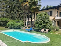 Villa in Brianza mit Pool und großem Park