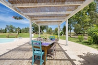 Villa in Apulien mit Pool und Olivenhain