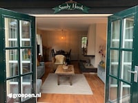 Zomerhuis in Norg bij bos en zwembad