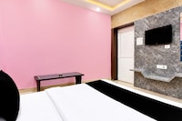 Super Townhouse Butler Road Near Maripur Chowk