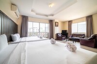 Thailand Triple Suite  Spacious Group Stay