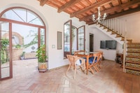 Apartamento en Peñaflor con patio encantador