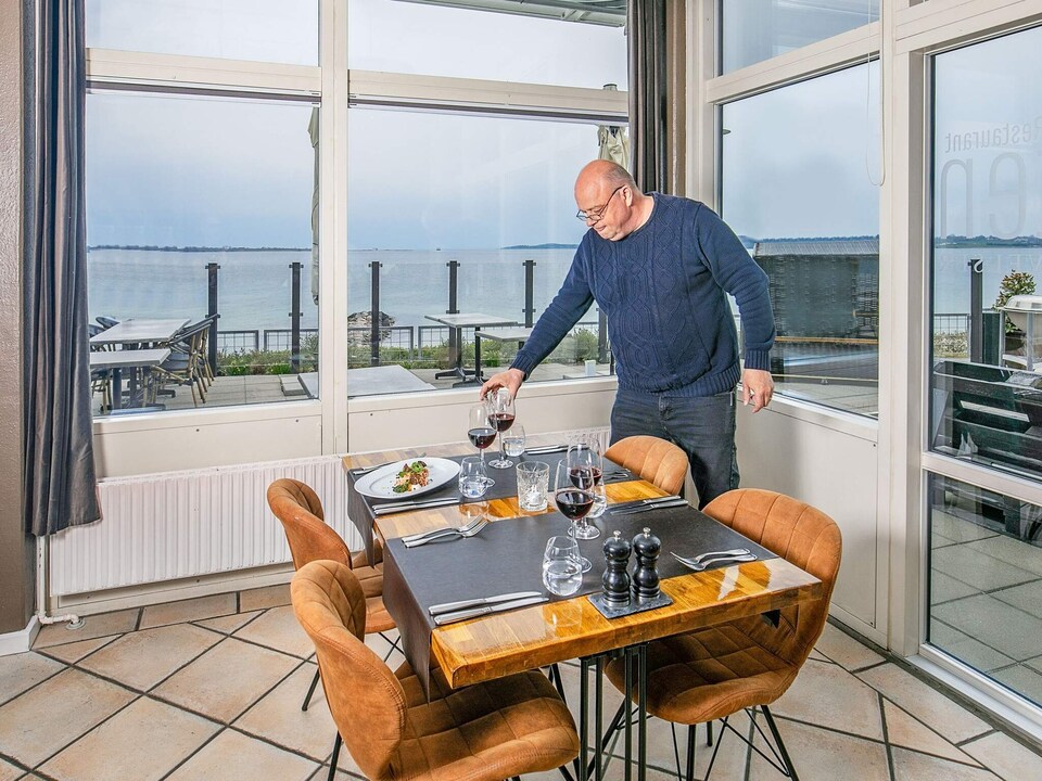 6 person holiday home on a holiday park in Faaborg