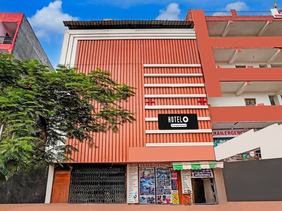 Hotel O Sector 121 Gaur City Mall Noida, Noida