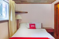 2 Queen Bed Non- Smoking