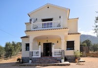 Prachtige villa in villanueva del Trabuco met jacuzzi