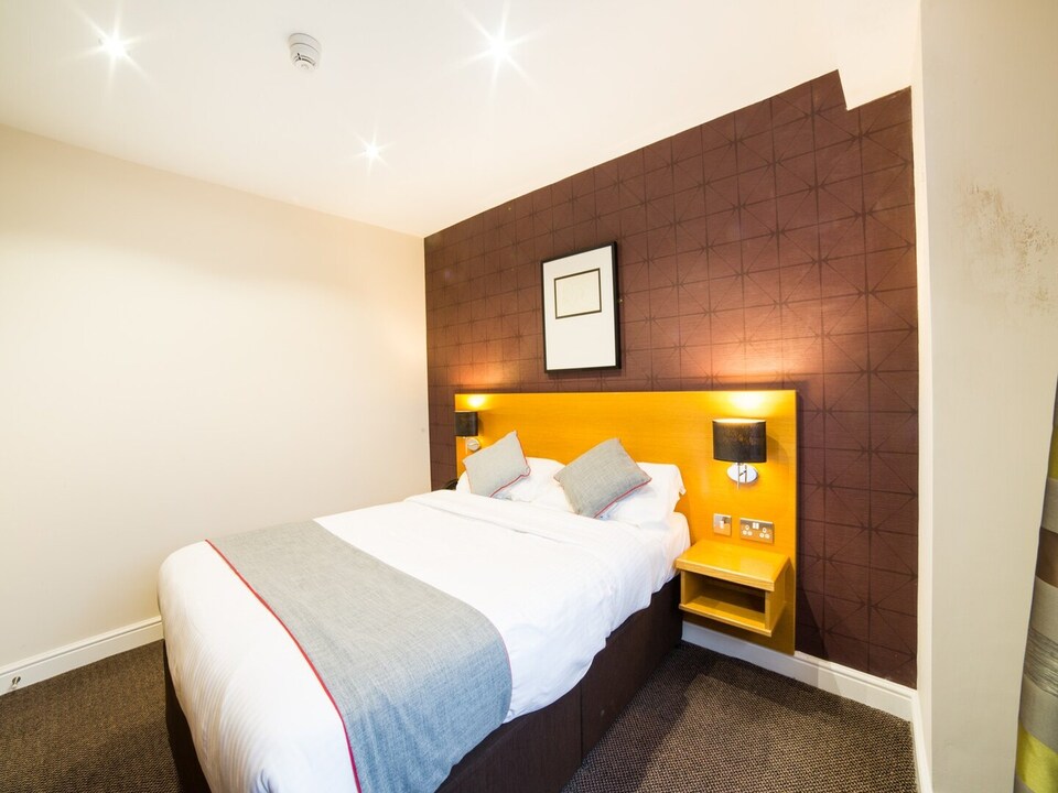 Standard Double Room, Barrow-in-Furness