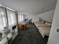 Wohnung Mit Drei Schlafzimmern (12 Gäste)