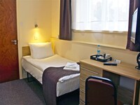 EN_BNE001_Standard Single Room