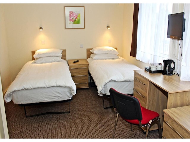 EN_BNE001_Standard Twin Room