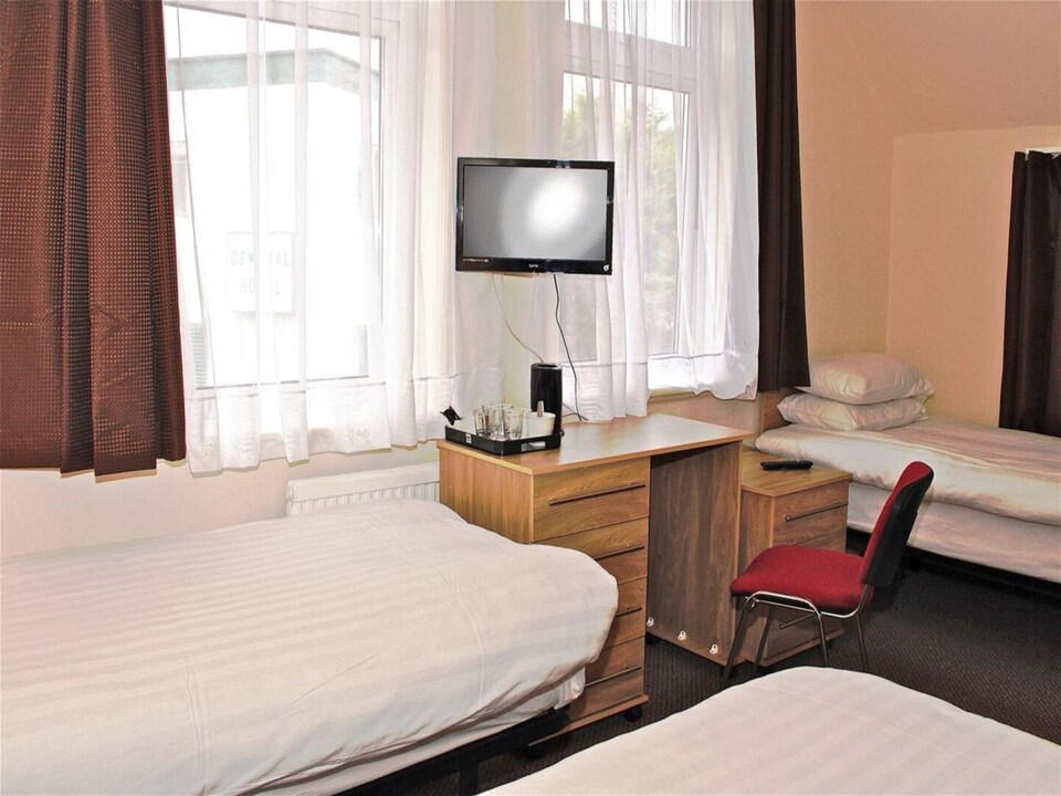 Standard Triple Room, London