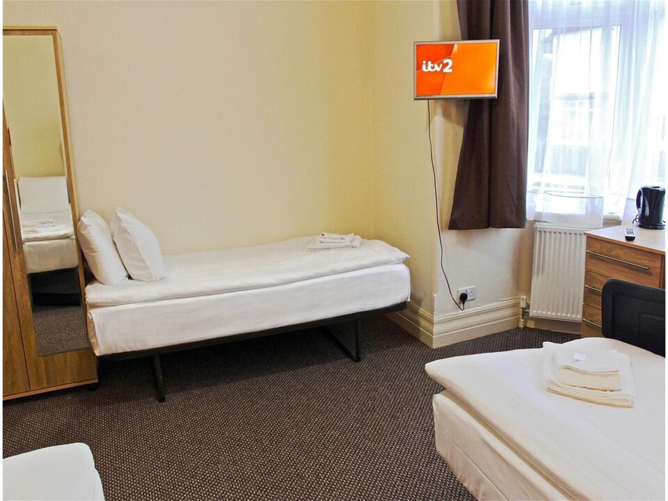 Standard Triple Room, London