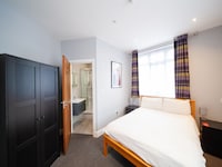 EN_LDN091_Standard Double Room
