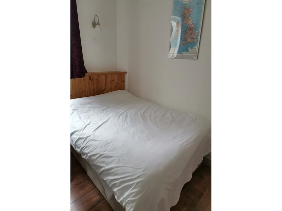 Standard Double Room, Stanwell
