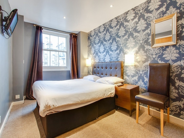 EN_LDN137_Standard Double Room