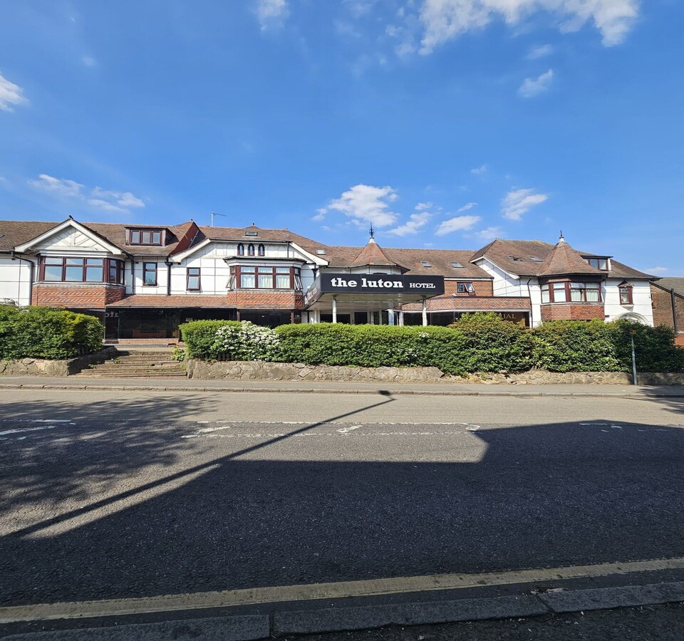 Standard Triple Room, Luton