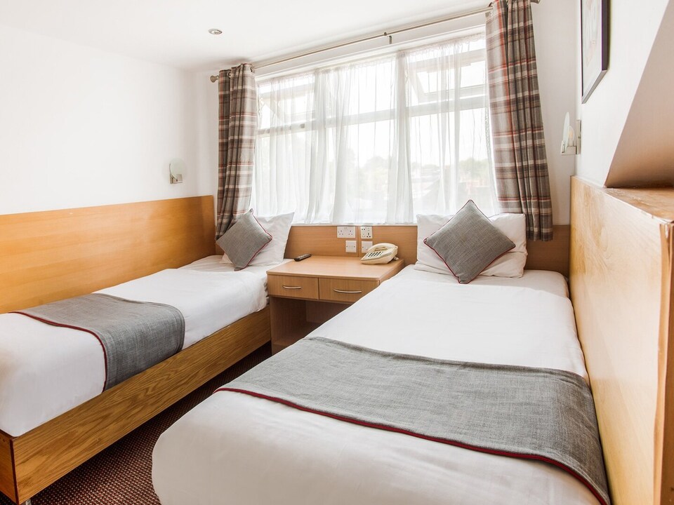 Standard Twin Room, London