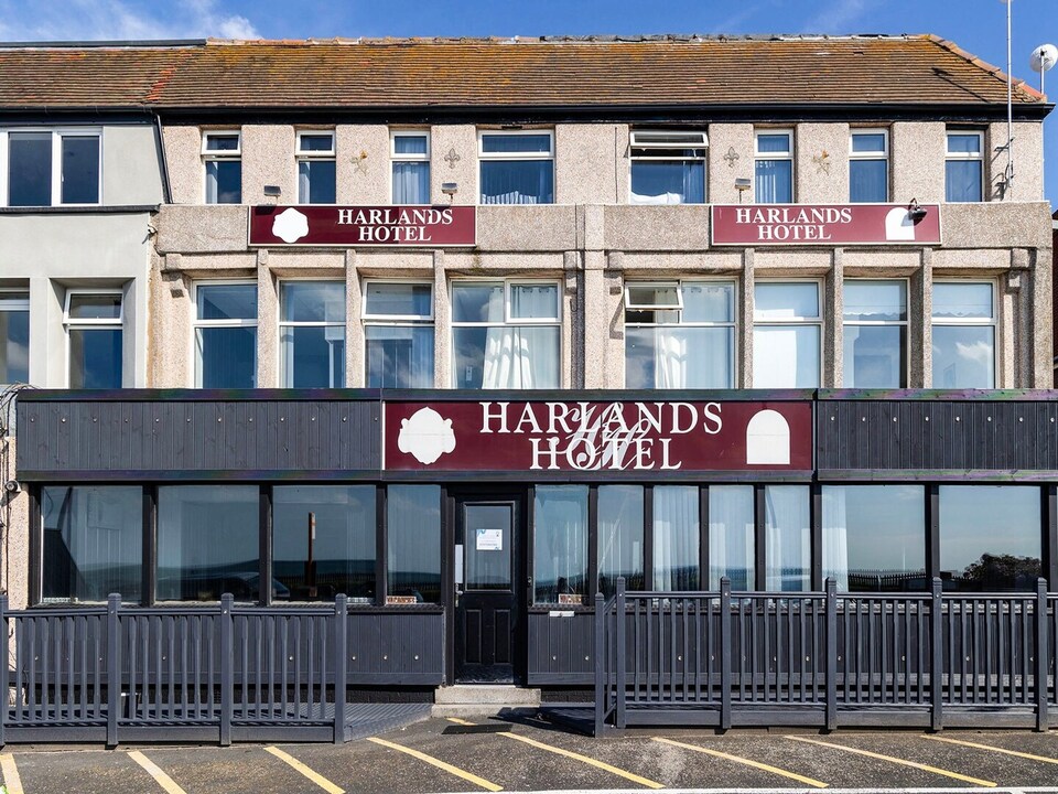Standard Family of 3 Room, Blackpool