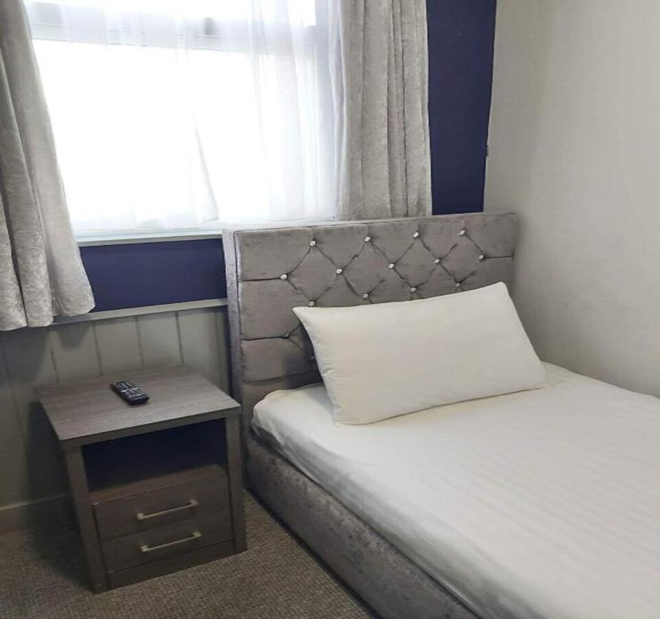 Standard Twin Room, Skegness