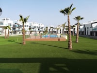 Zonnig appartement met zwembad in El Raso