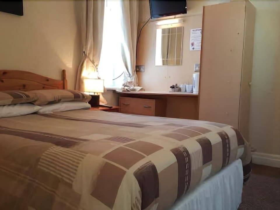 Compact Double Room, Blackpool