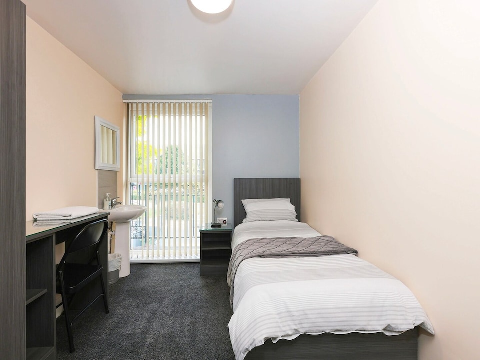 Standard Single Room - Shared, Uxbridge