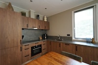 Modern chalet with hot tub, on a holiday park at 14 km. from Hoogeveen