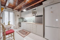 Evergreen Villa nestled on the outskirts Patsos