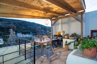 Authentieke Maroulas Villa met zwembad