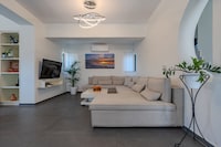 Family Luxury Villa in Rethymno Town
