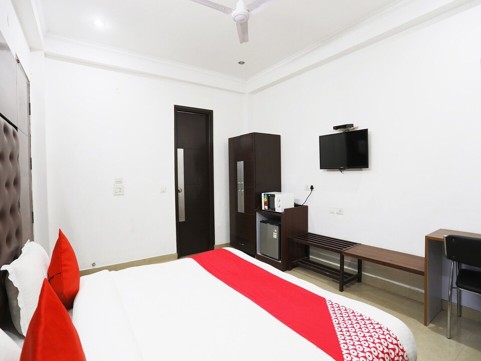 Collection O Tipsyy Inn, Gurugram