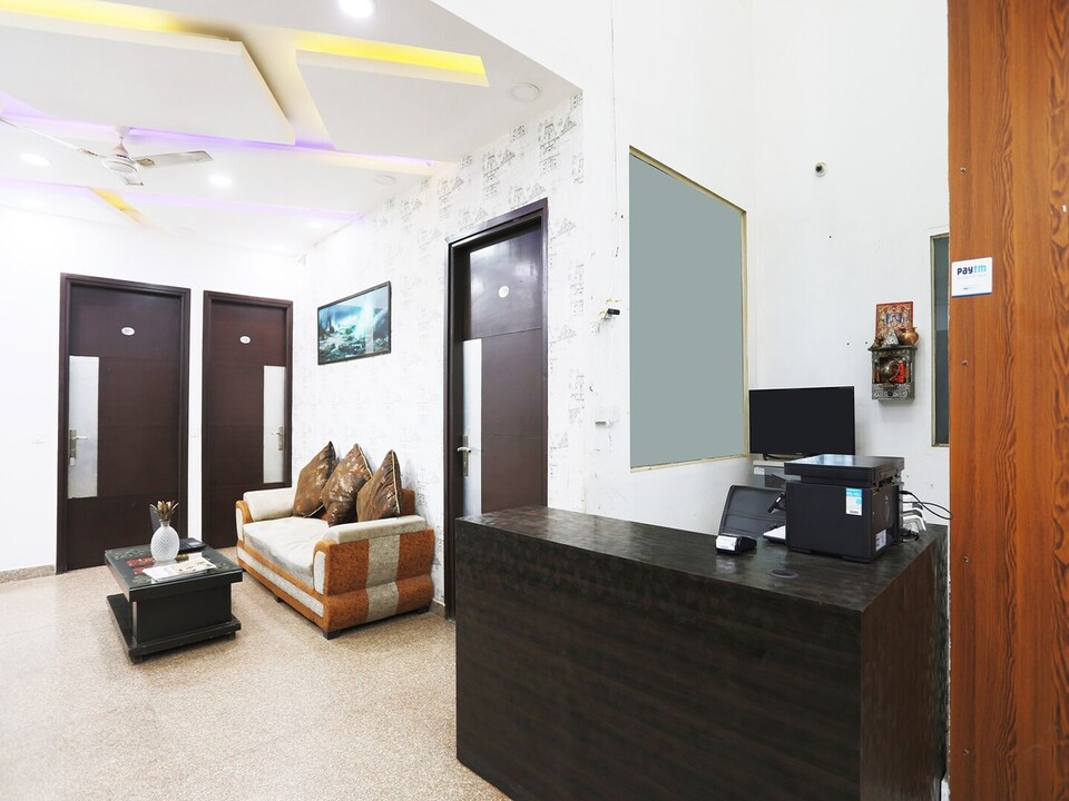 Collection O Tipsyy Inn, Gurugram