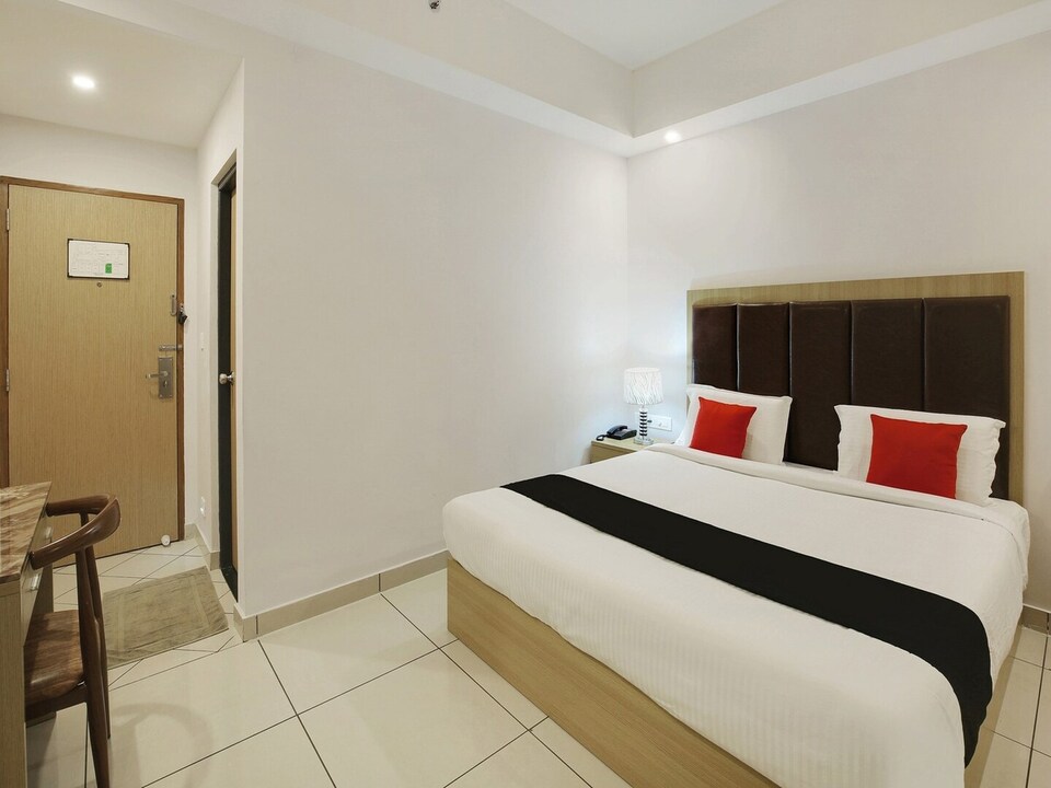 Townhouse Edasserys Kalamassery Tourist Home, Kochi